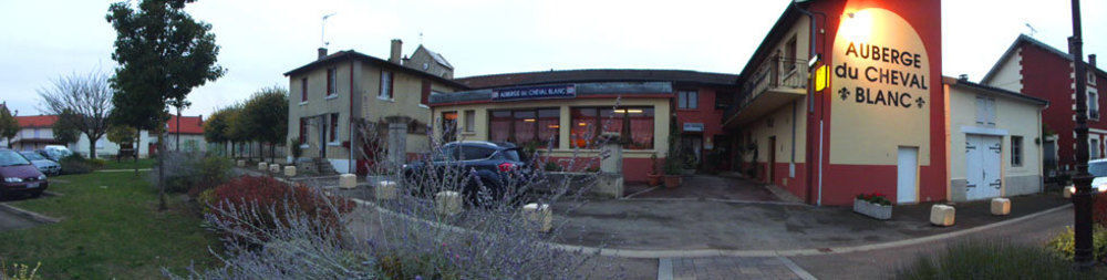 Auberge Du Cheval Blanc Logis Chamouilley Exterior photo